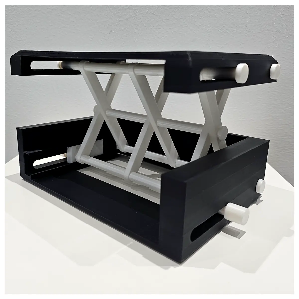 Lift BOX V1 Lifting Platform Portable Platform Lifting Tool Transport Platform Industrial Lift Suitable for Robotic Arm Lifting Equipment Warehouse Mo