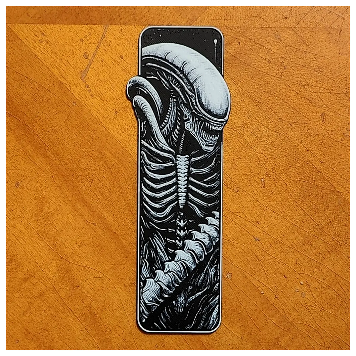 Alien Xenomorph Bookmark Sci Fi Horror Collectible Model Realistic Decoration Anime Accessory