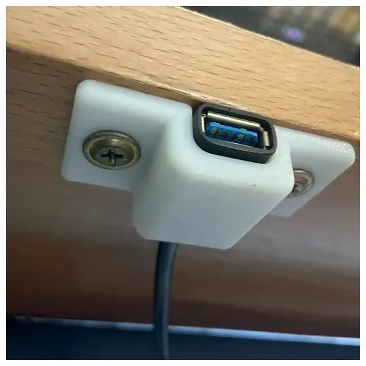 USB Port Undercut Installation Guide Computer Parts Repair Universal Parts USB Connection Replacement