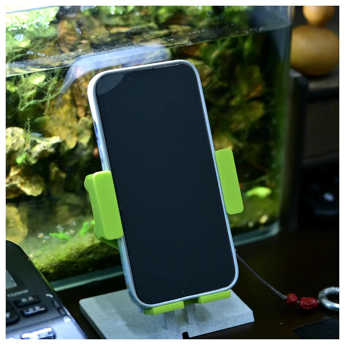 Phone Holder Magnetic Clamp Desktop Mount Auto Grip Self Clamping Phone Stand Universal Car Accessories Repair Parts