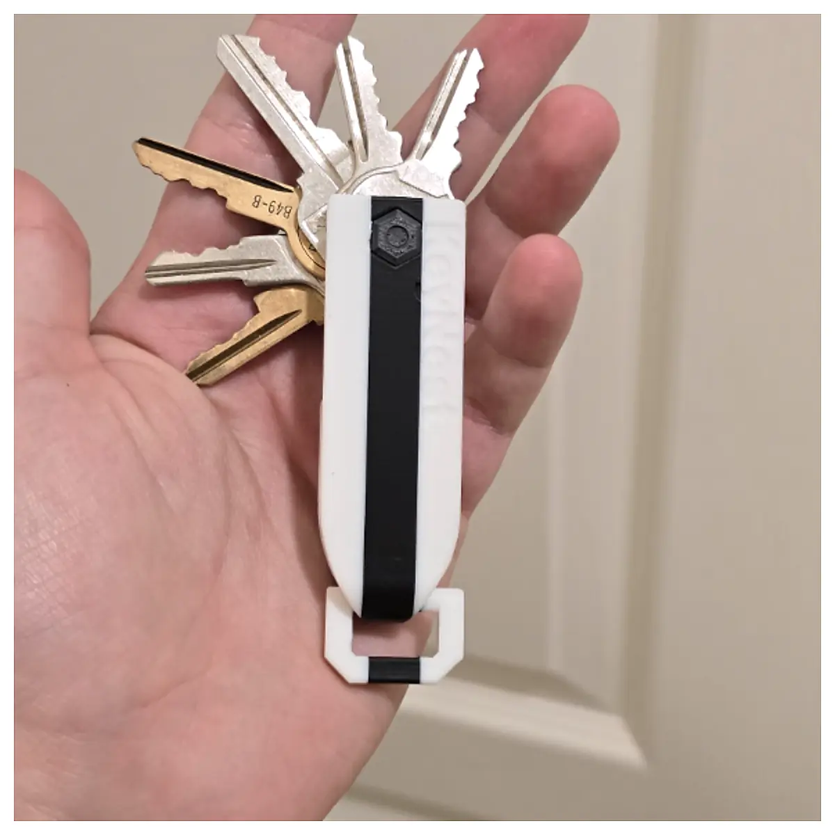 KeyNest Key Wallet Secure Storage Smart Keys Key Organizer Lock Solutions Universal Key Holder