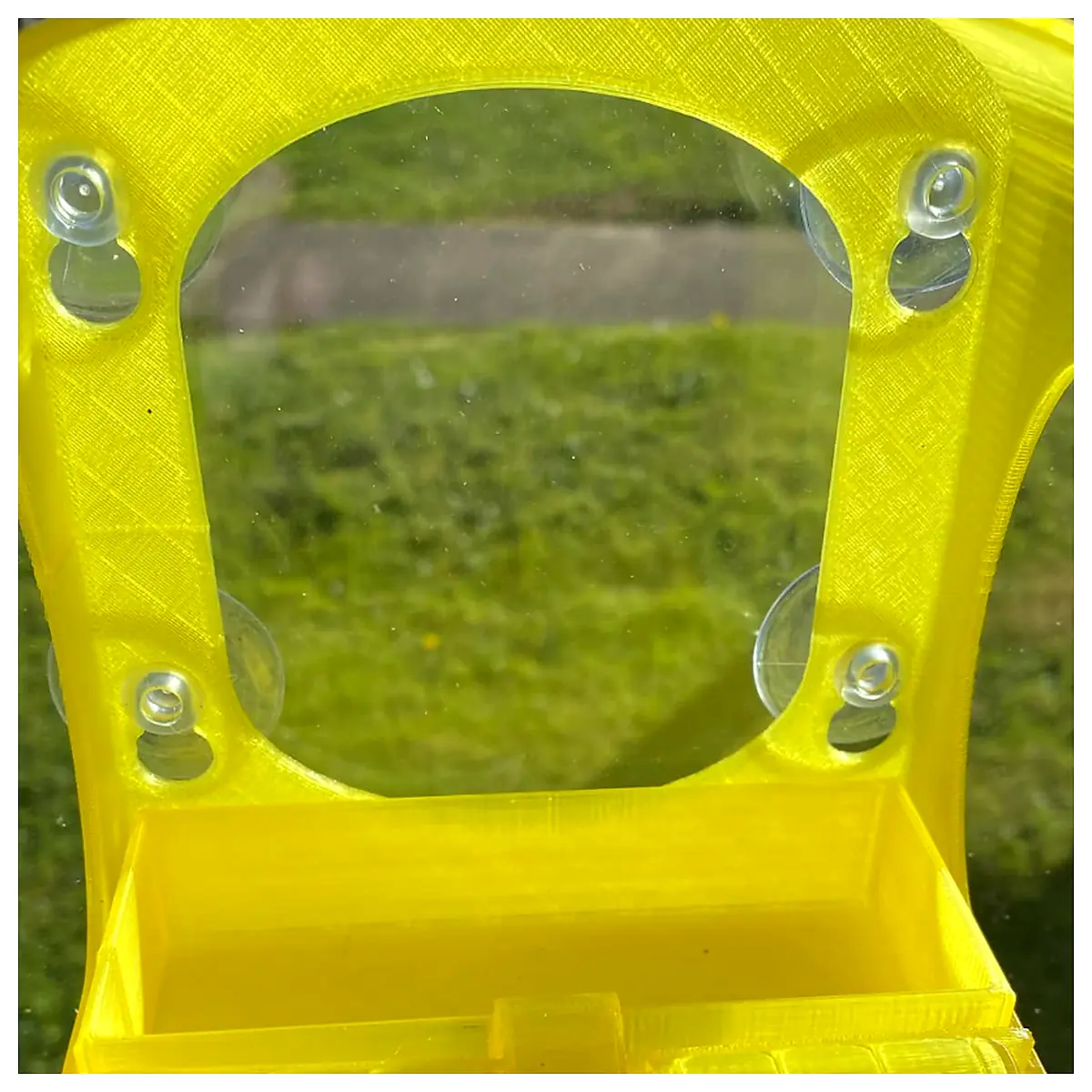 Bird Feeder Outdoor Bird Food Station Hanging Window Bird House Bird Feeder Accessories Bird Feeders for Patios Garden Decoration Bird Watching