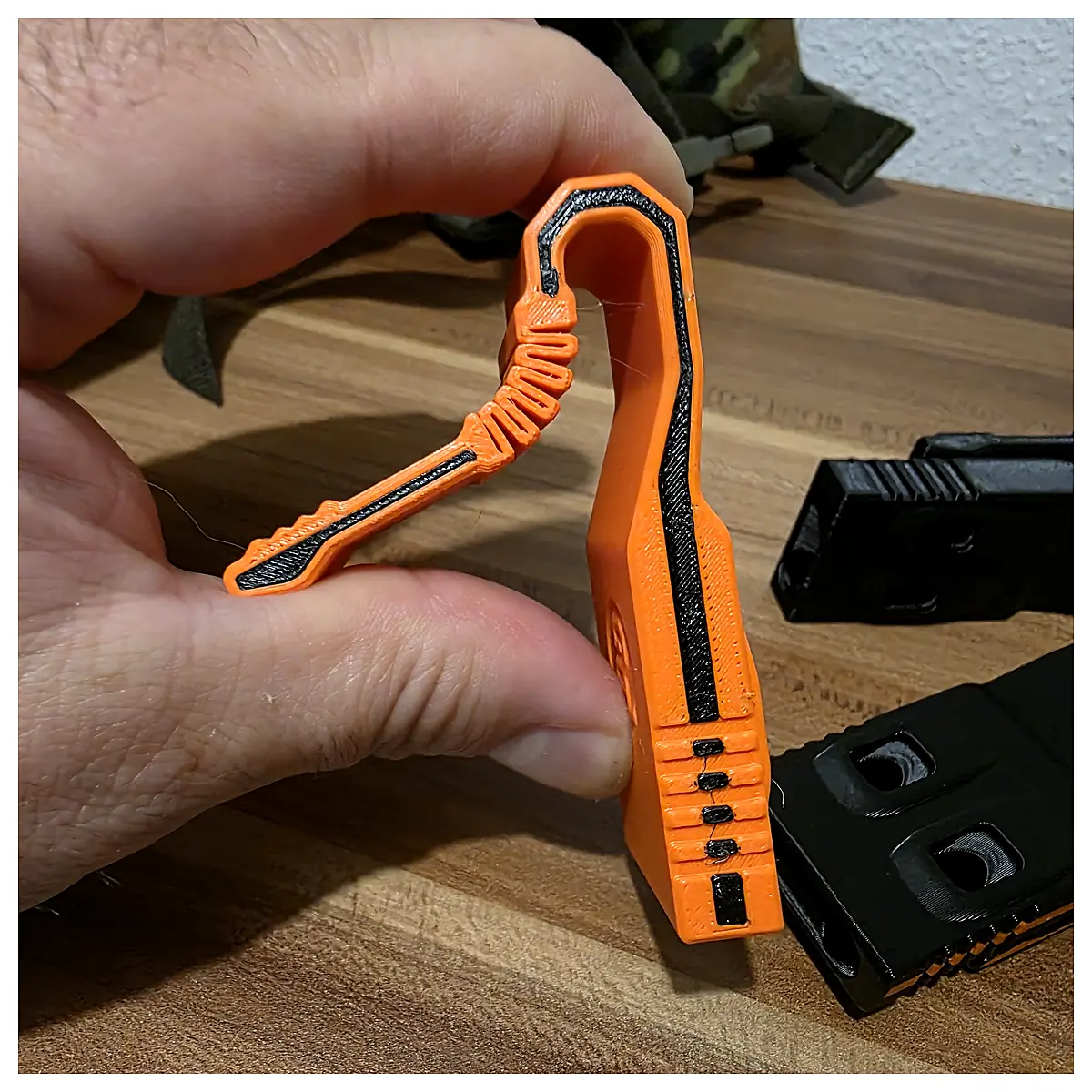 Flexible Clip Security Whistle Reporting Tool Crime Alert Evidence Collection