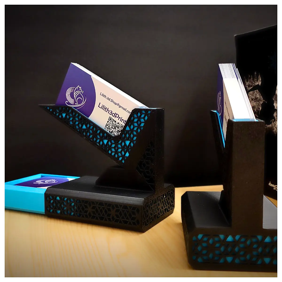 Business Card Holder Minimalist Modern Creative Office Gift Stand Holder Wholesale Retail