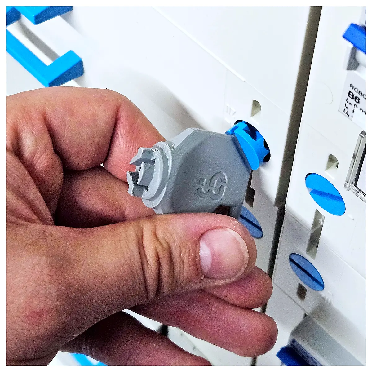 Keychain Multifunction Control Cabinet Tool Parts Repair Maintenance Electronic Devices
