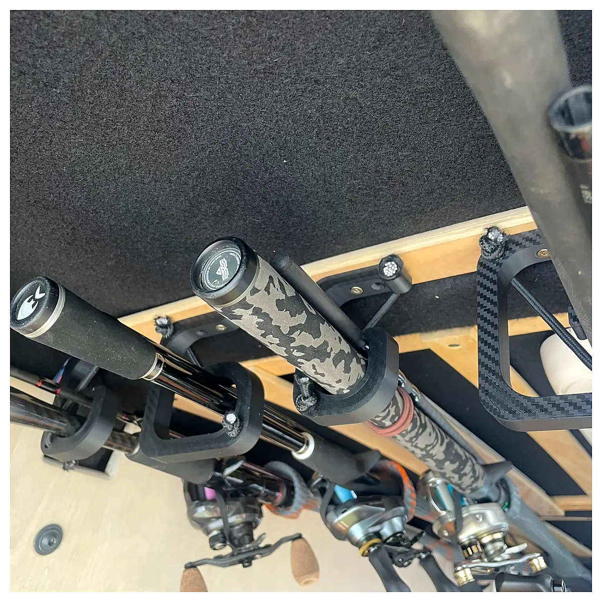 Car Roof Pole Holder Fishing Rod Holder Camping Accessory Universal Holder Fishing Rod Mount Car Ceiling Mount