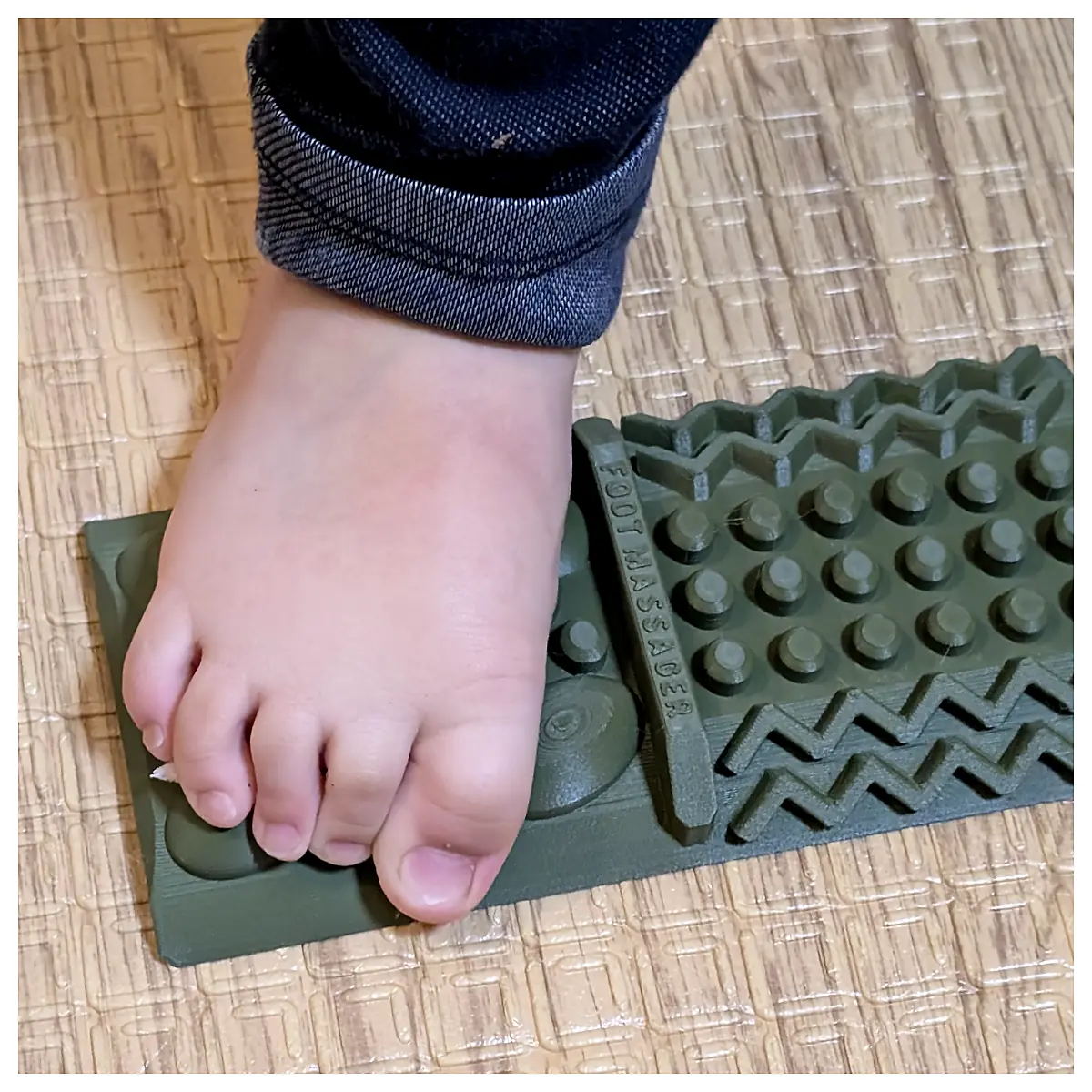 Foot Massager Device Reduce Foot Fatigue Improve Circulation Standing Relief Therapy Health Wellness