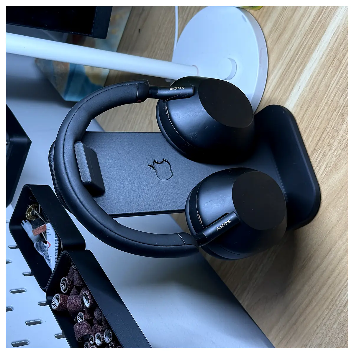 Headphone Stand Organizer Storage Protection Desktop Holder Accessory Case Mount Earbuds Accessories
