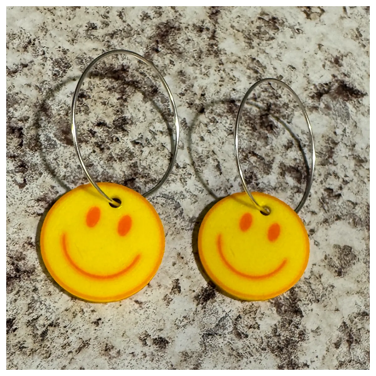 Happy Smiley Earrings ful Small Studs Joyful Mood Friends Jewelry Wholesale