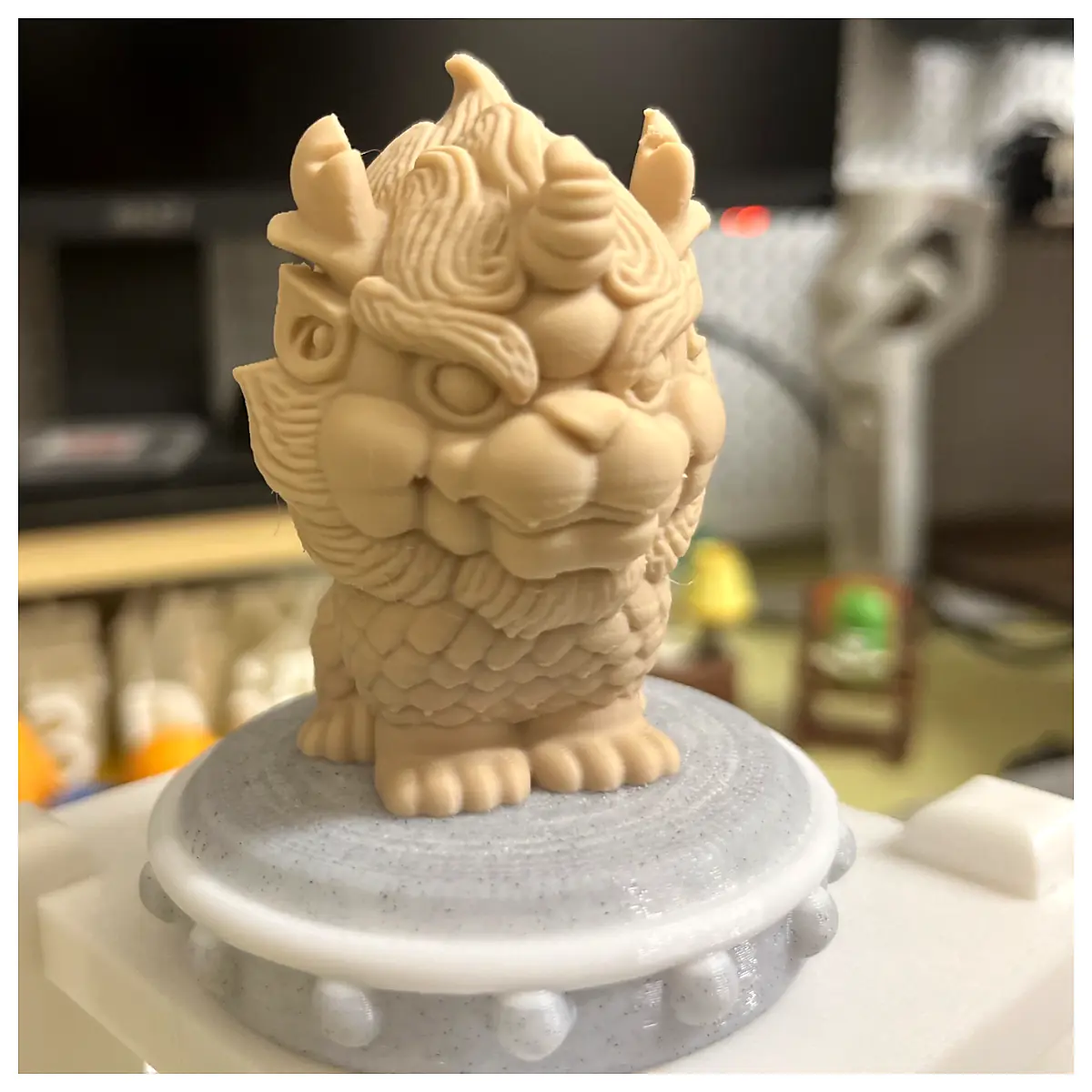 Ceramic Kirin Figurine Decor Sculpture Oriental Art Gift Desktop Ornament Collectible Piece