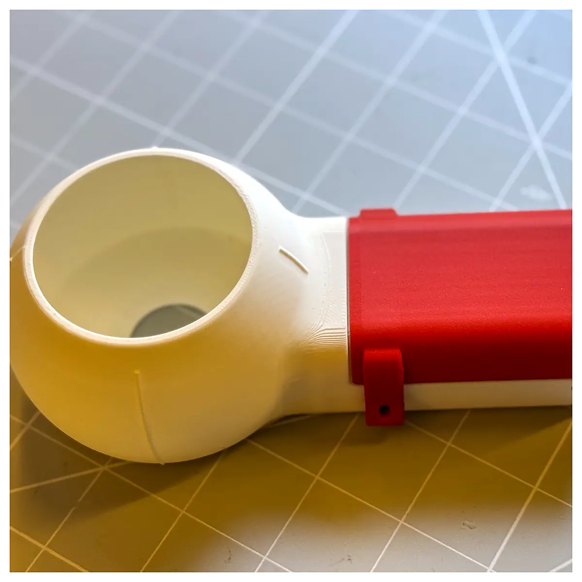 Small Drill Duster Container Ideal for Drill Bits Grinding Machine Parts Repair Maintenance