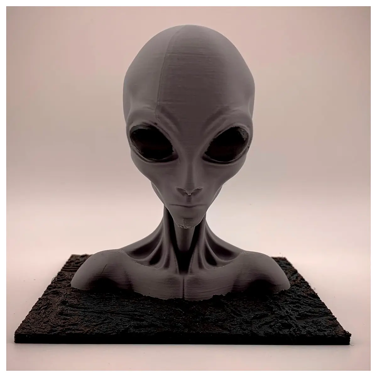 Alien Gray Decoration Astronaut Model Figurine Collectible Commemorative Gift Desktop Display Space Decor Alien Parts Accessories