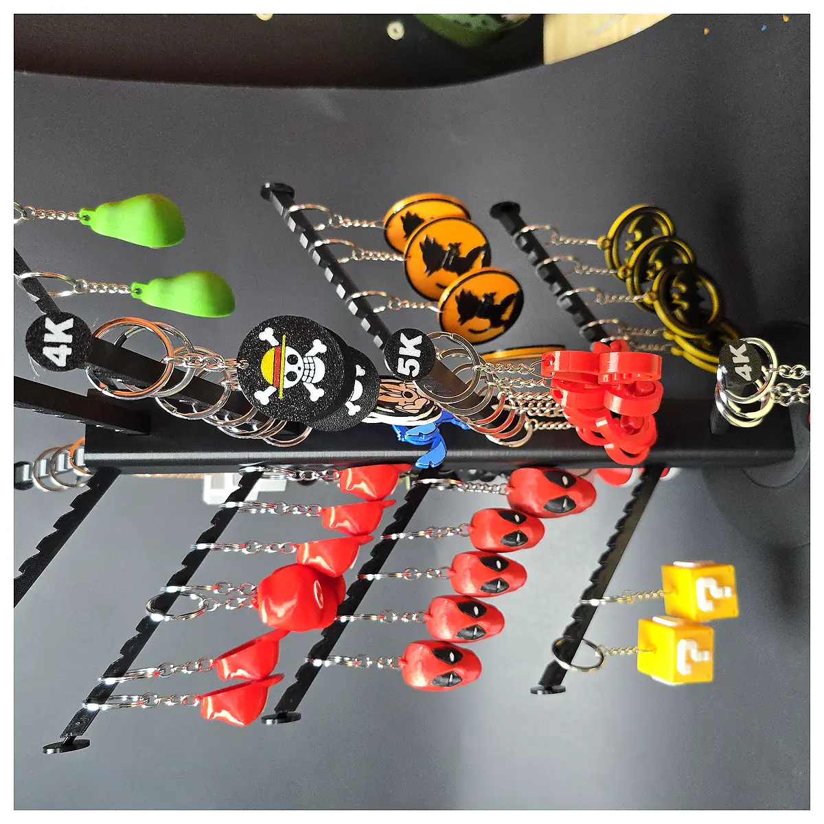 XXL Modular Keychain Display Stand Rotating Keychain Holder Organizer Storage Rotating Display Case