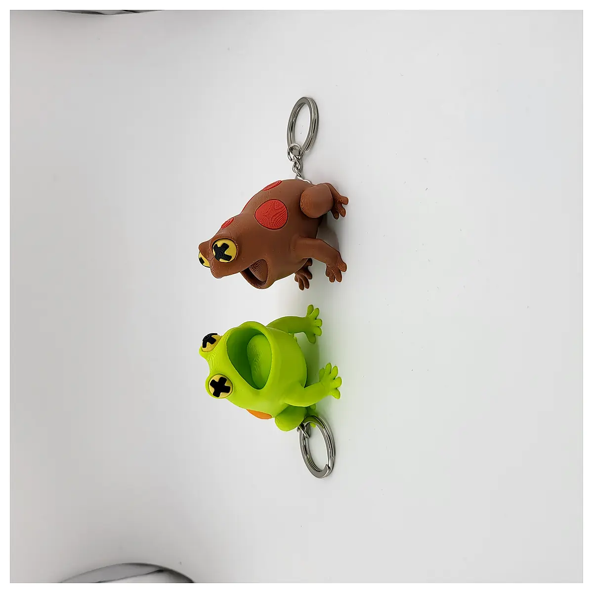 Frog Skeleton Keychain Cute Creepy Keychains Miniature Decor Horror Collectible Spooky Charms Frog Skeleton Keychain Cute Creepy Keychains Miniature D