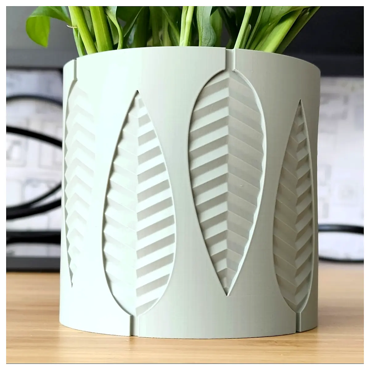 Plant Pot Flower Vase Leaf Design Indoor Planter Decorative Vase Greenery Holder Multi Use