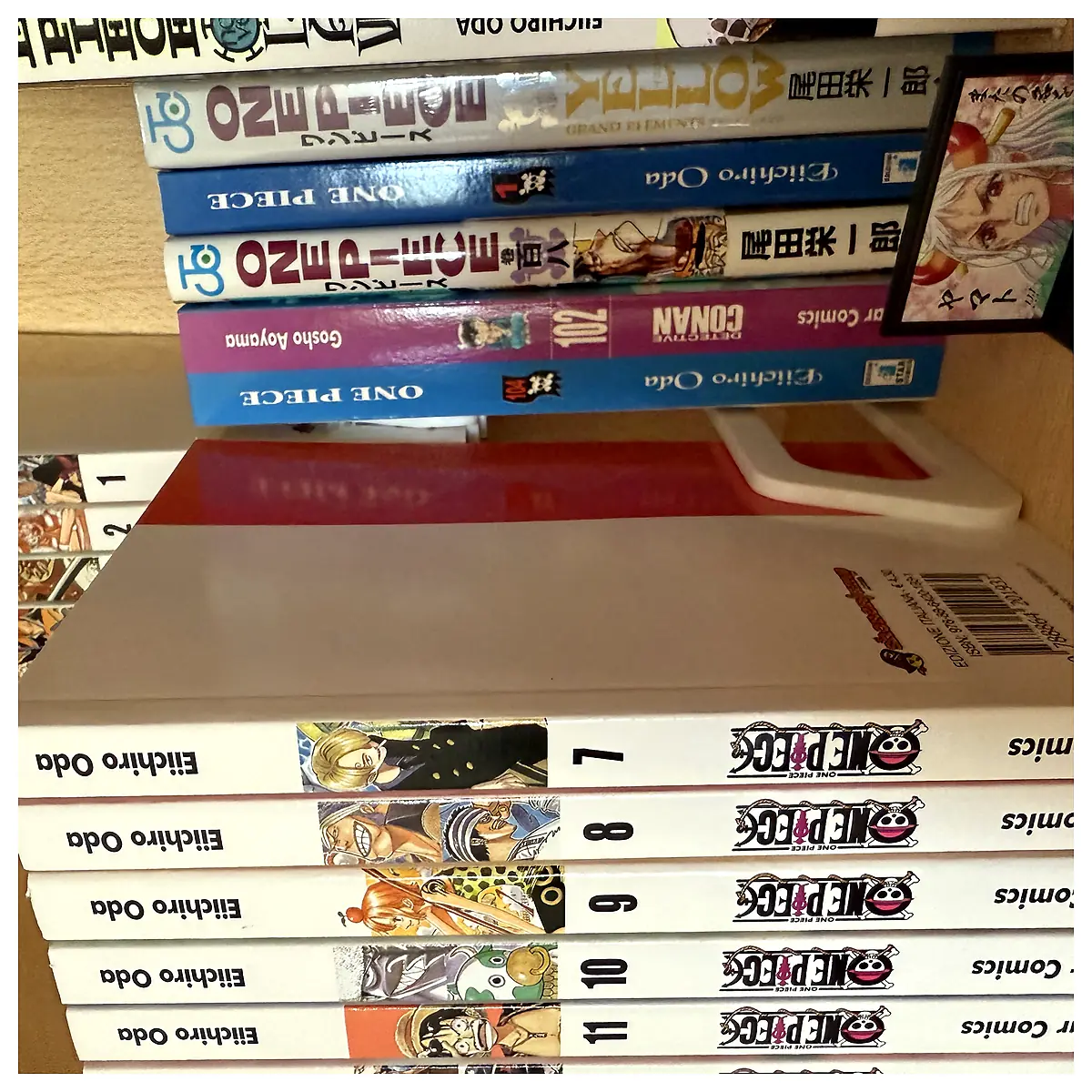 Manga Stand Book Display Shelf Universal Bookcase Anime Figures Collection Storage Display Holder