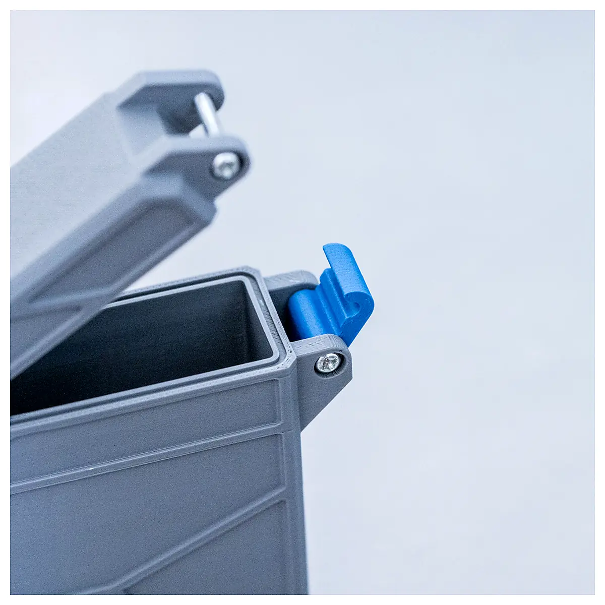 Magnetic Flip Case Auto Open Lid V2 Phone Case Accessories Phone Protection Case Phone Stand