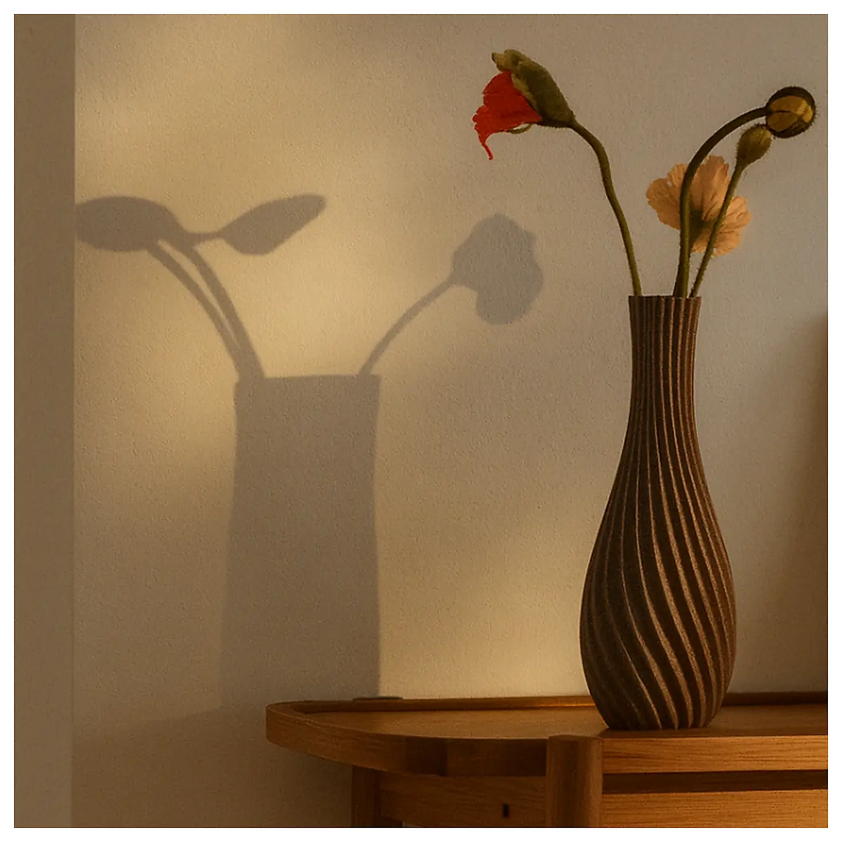 Modern Ripple Twist Vase Decorative Display Creative Home Decor Stylish Art Piece Living Room Bedroom Floral Arrangement Accessory