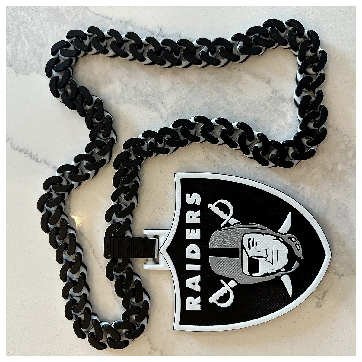 Las Vegas Raiders Chain Necklace Football Fan Gift Sports Jewelry Team Memorabilia Game Keepsake