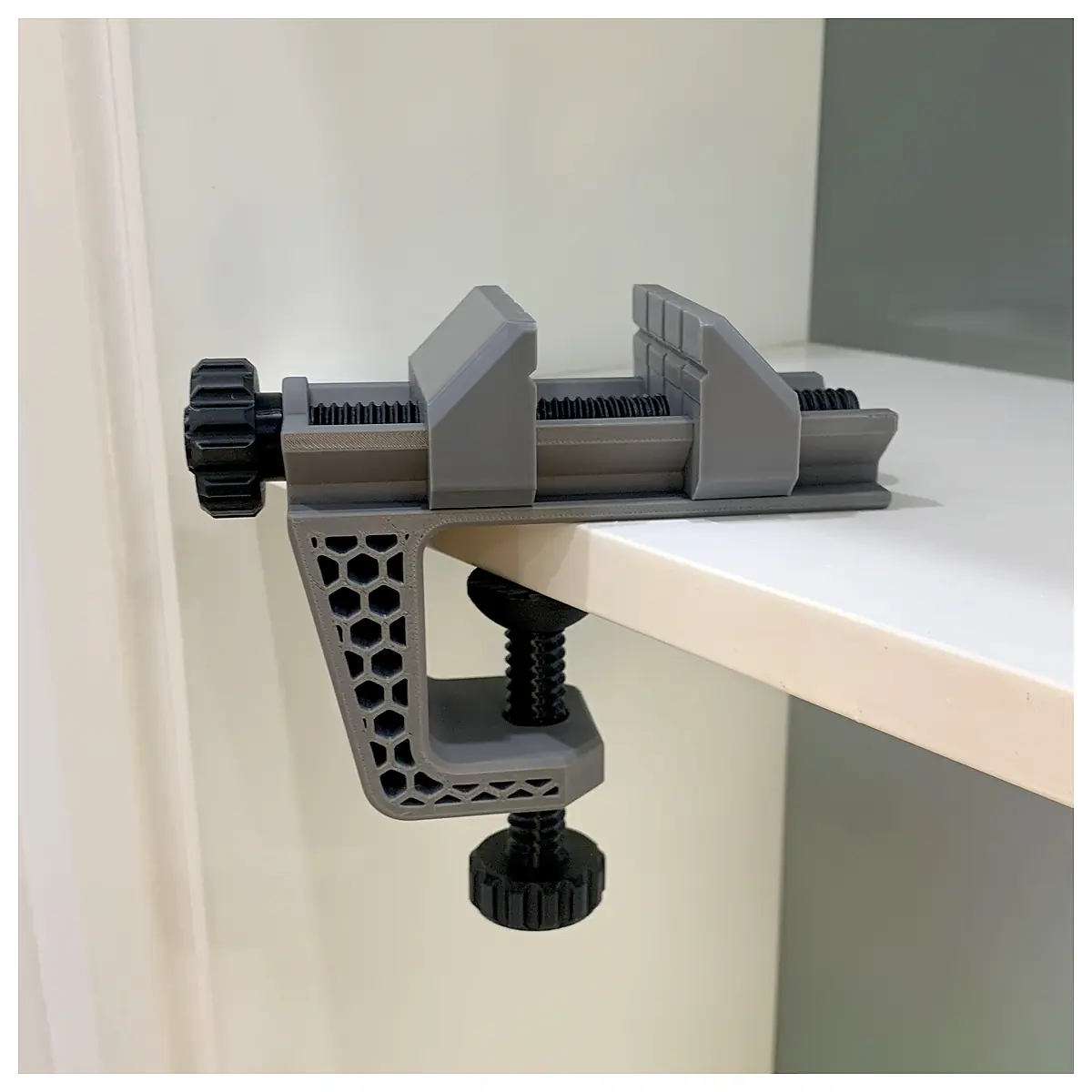 Small Vise No Hardware Sturdy Durable Vise Parts Repair Accessories Workstation Stability
