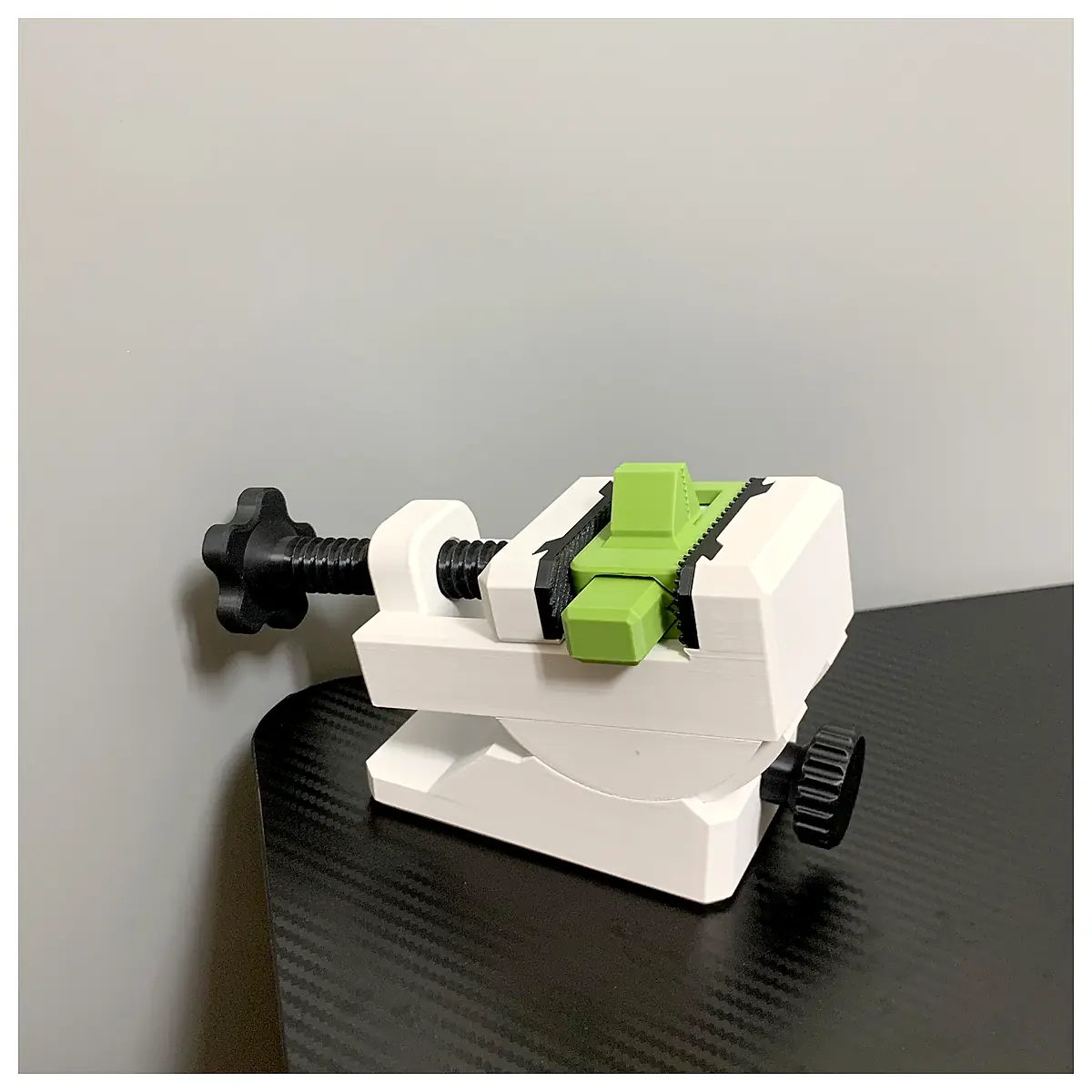 Tilting Mini Vise Sturdy Practical Repair Parts Fastening Tool Secure Clamp Versatile Grip
