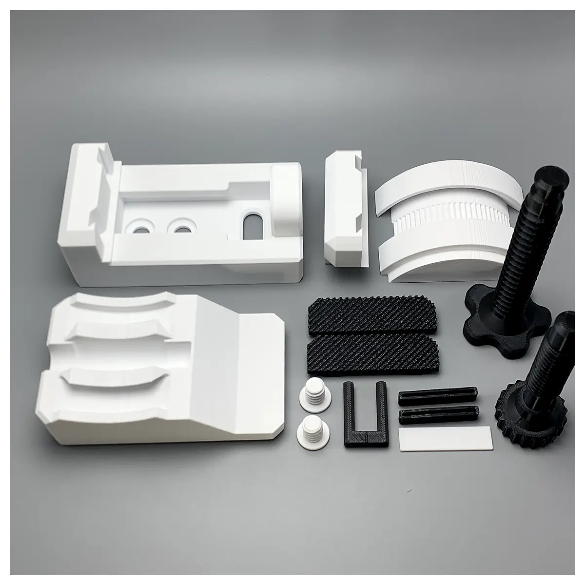 Tilting Mini Vise Sturdy Practical Repair Parts Fastening Tool Secure Clamp Versatile Grip