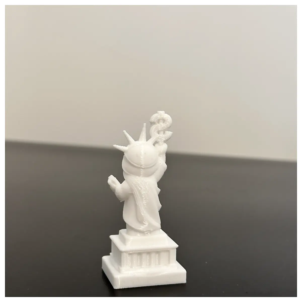 Statue of Liberty Bronze Statue Display Decor American NYC Memorial Desktop Figurine Gift