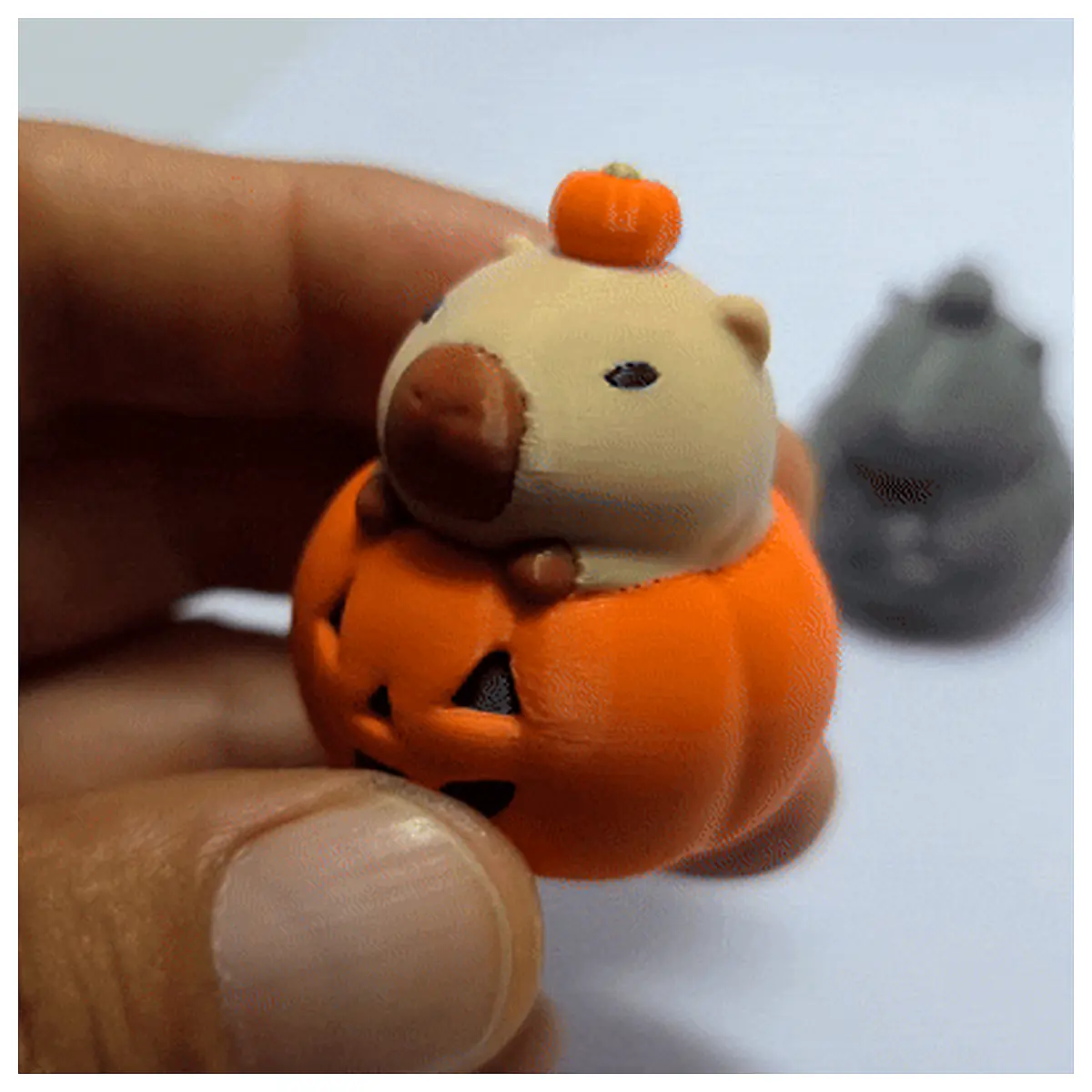 Capybara Keychain Halloween Decor Anti Stress Funny Gift Stress Relief Cute Charm