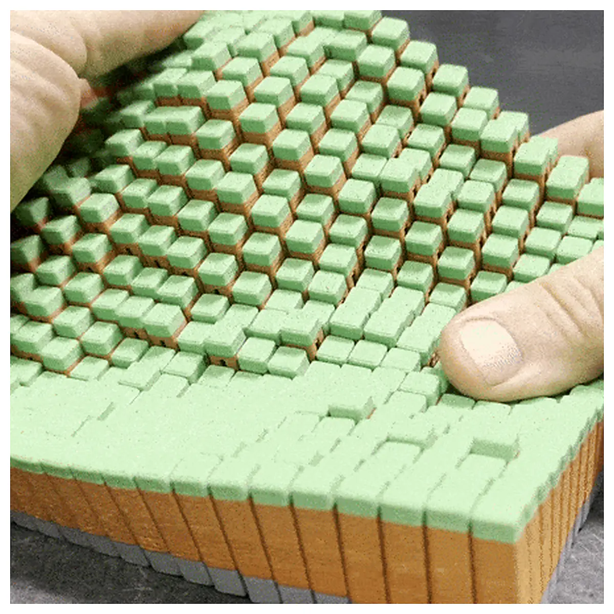 Grassy Terrain Flexigrid Flexible Grid Fence Pet Dog Yard Enclosure Protection