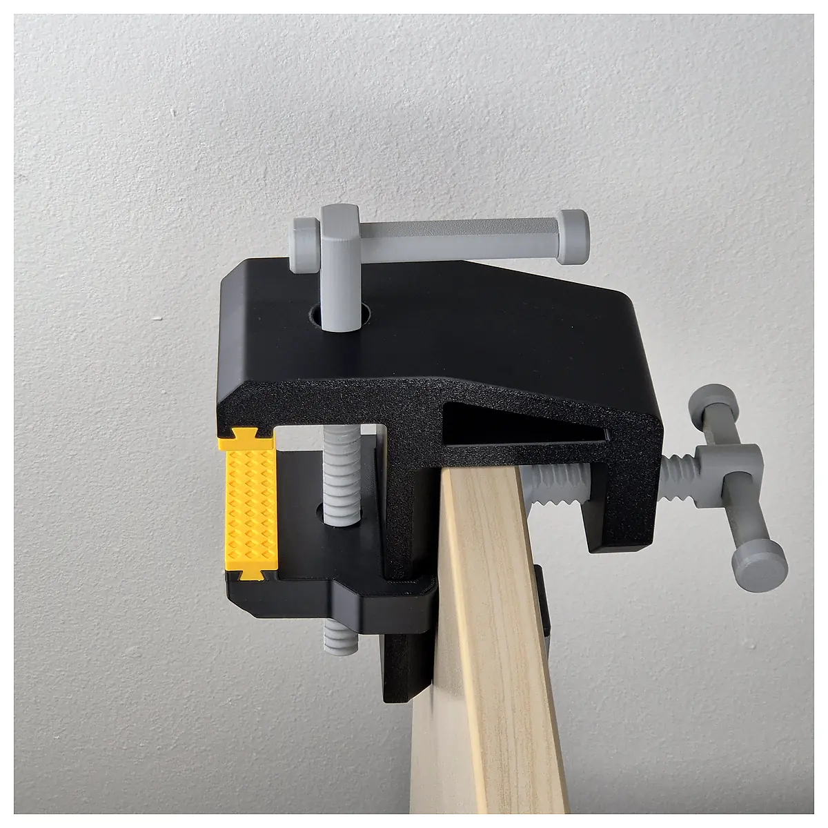 3D Printed Bench Vise Universal Clamp Fastening Tool Parts Repair Fix