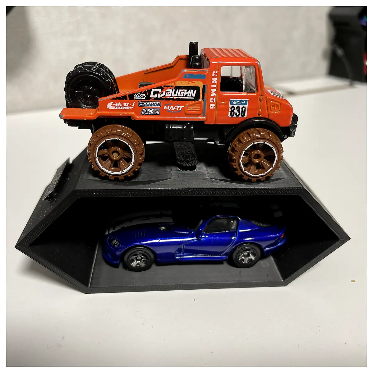 Modular Hex Hot Wheels Car Display Shelf Car Display Model Collection Toy Shelf Universal