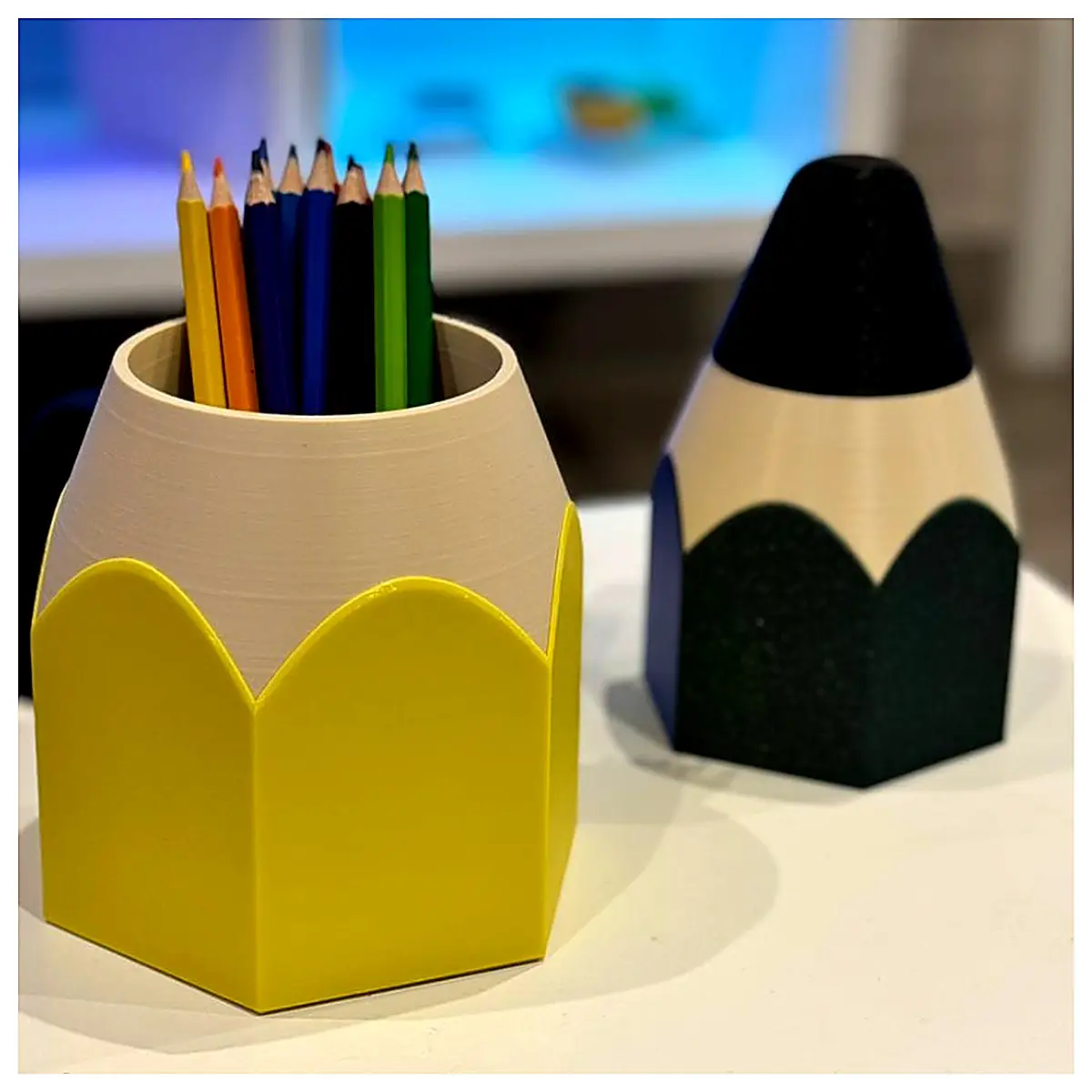 Pencil Holder Organizer Desk Storage Box Pen Supply Case Office Accessory Creative Gift Pen Stand Holder Accessory
