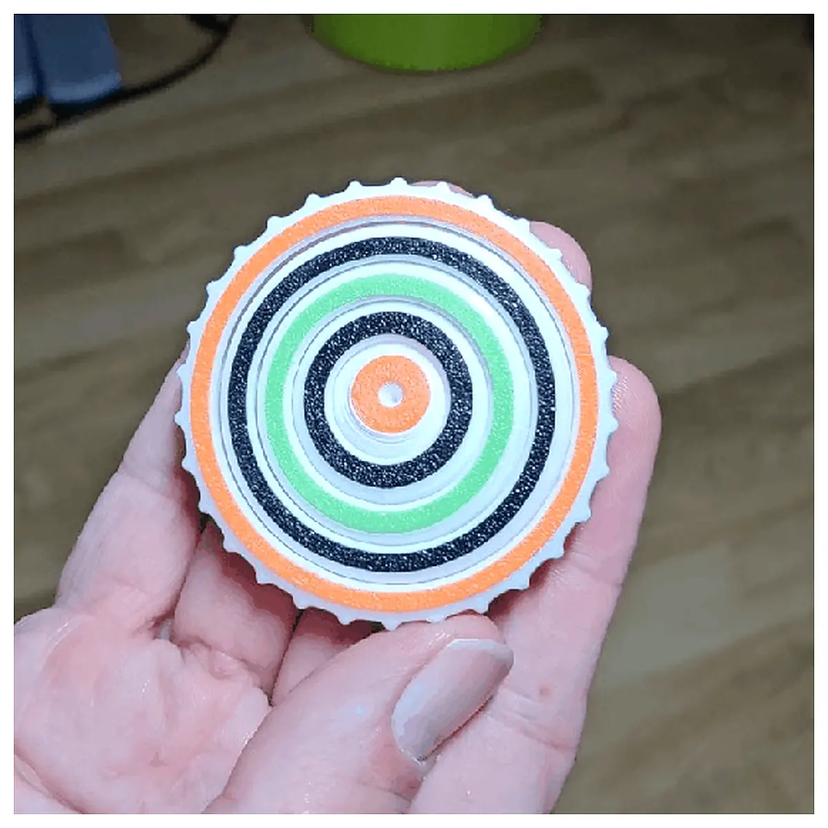 Spinning Gyro Toy Brain Teaser Kids Fun Motion Trick Display Learning Tool Indoor Games Mini Gyro