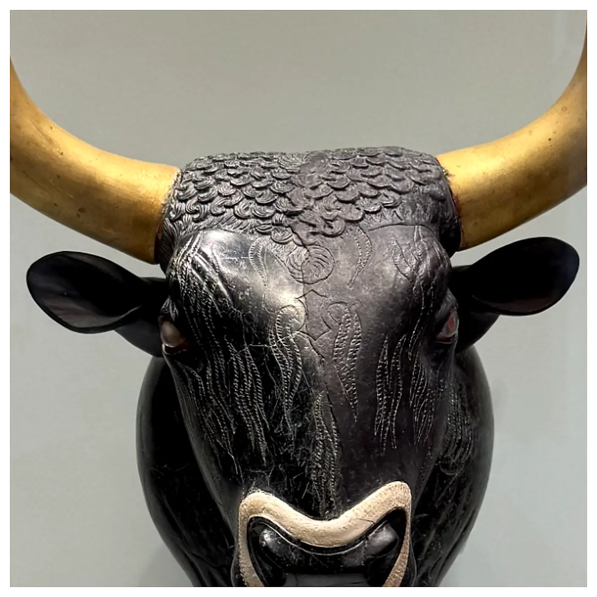 Bronze Bull Statue Repair Ancient Art Artifact Parts Collection Art Restoration