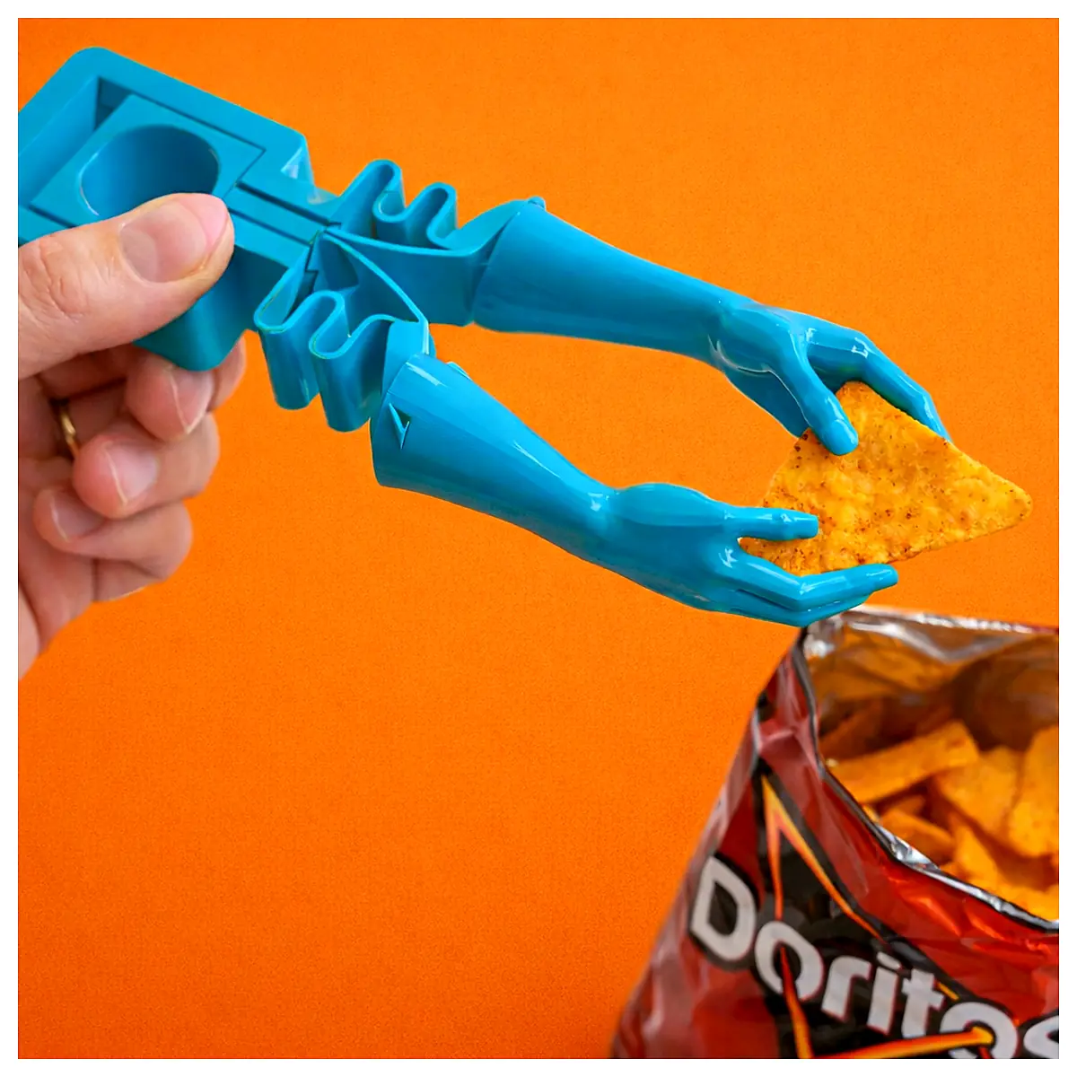 Chips Grabber Tool Chip Grabber Fast Easy Snack Pickup Chip Holder Snack Tool