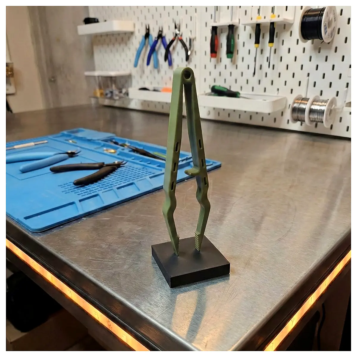 Multi Use Tweezers Forceps Pliers Nippers Tool Repair Parts Universal Grips Disassembly Tools