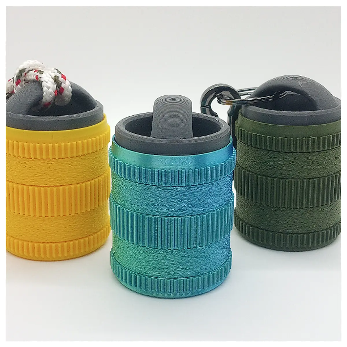 Canister Keychain Auto Parts Decoration Tin Can Hanger Creative Gift Car Accessories