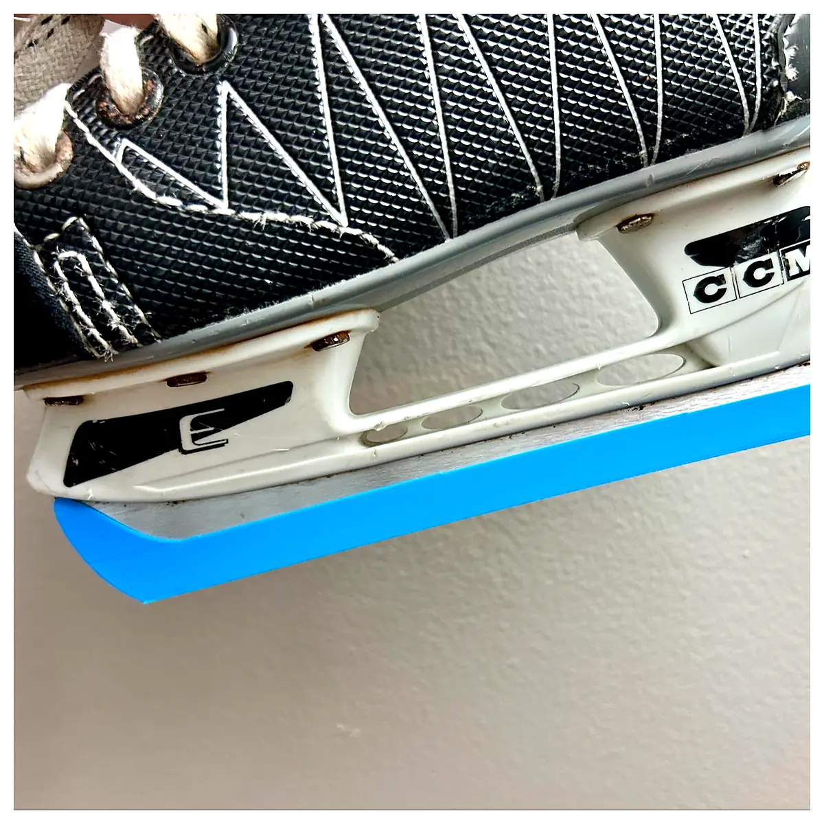 Kids Ice Skate Blade Cover Blade Ice Skate Parts Accessories Durable Universal Ice Skates Shield