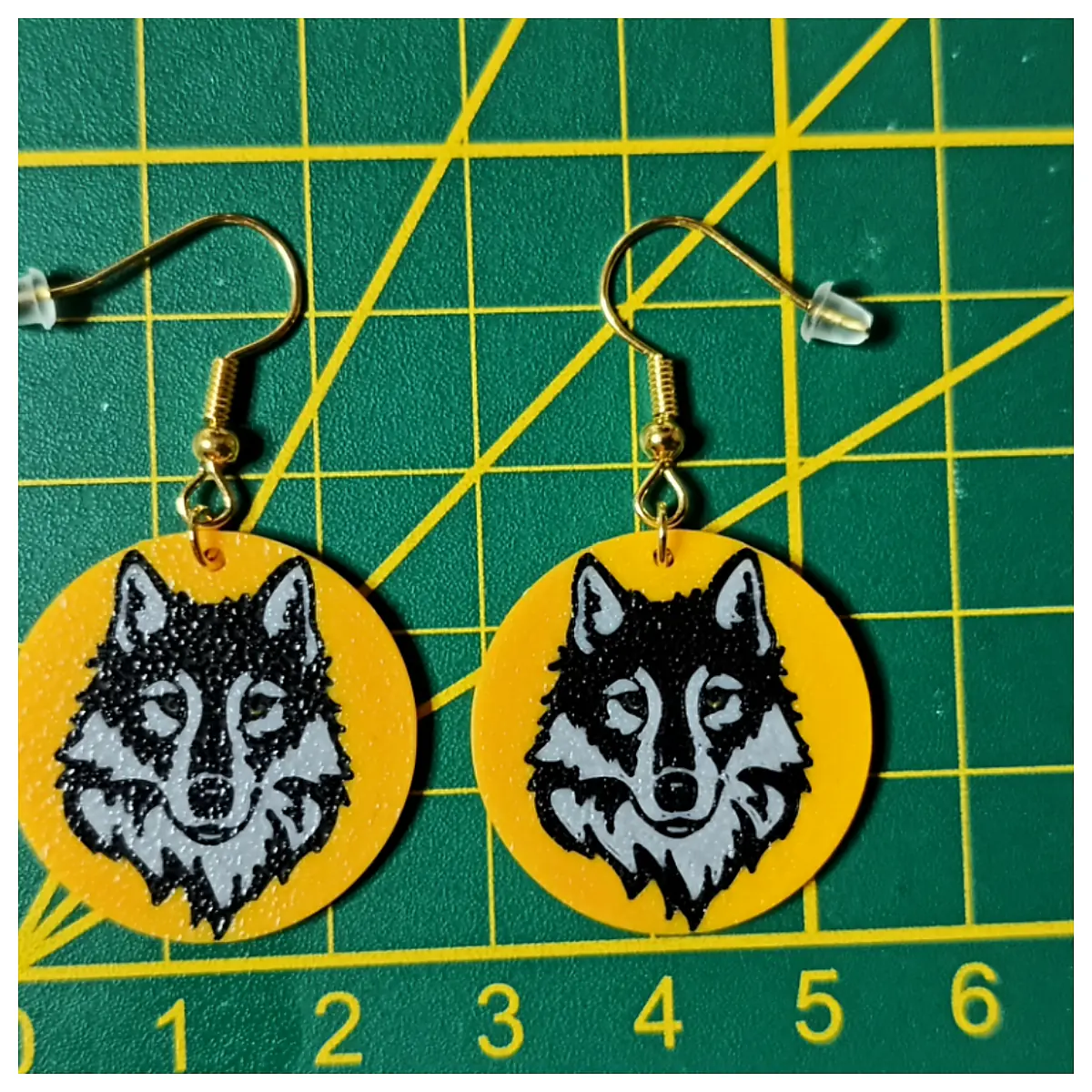 Wolf Earrings Diverse Styles Wolf Fang Jewelry Elegant Wolf Head Modern Wolf Earring Design Wholesale Retail