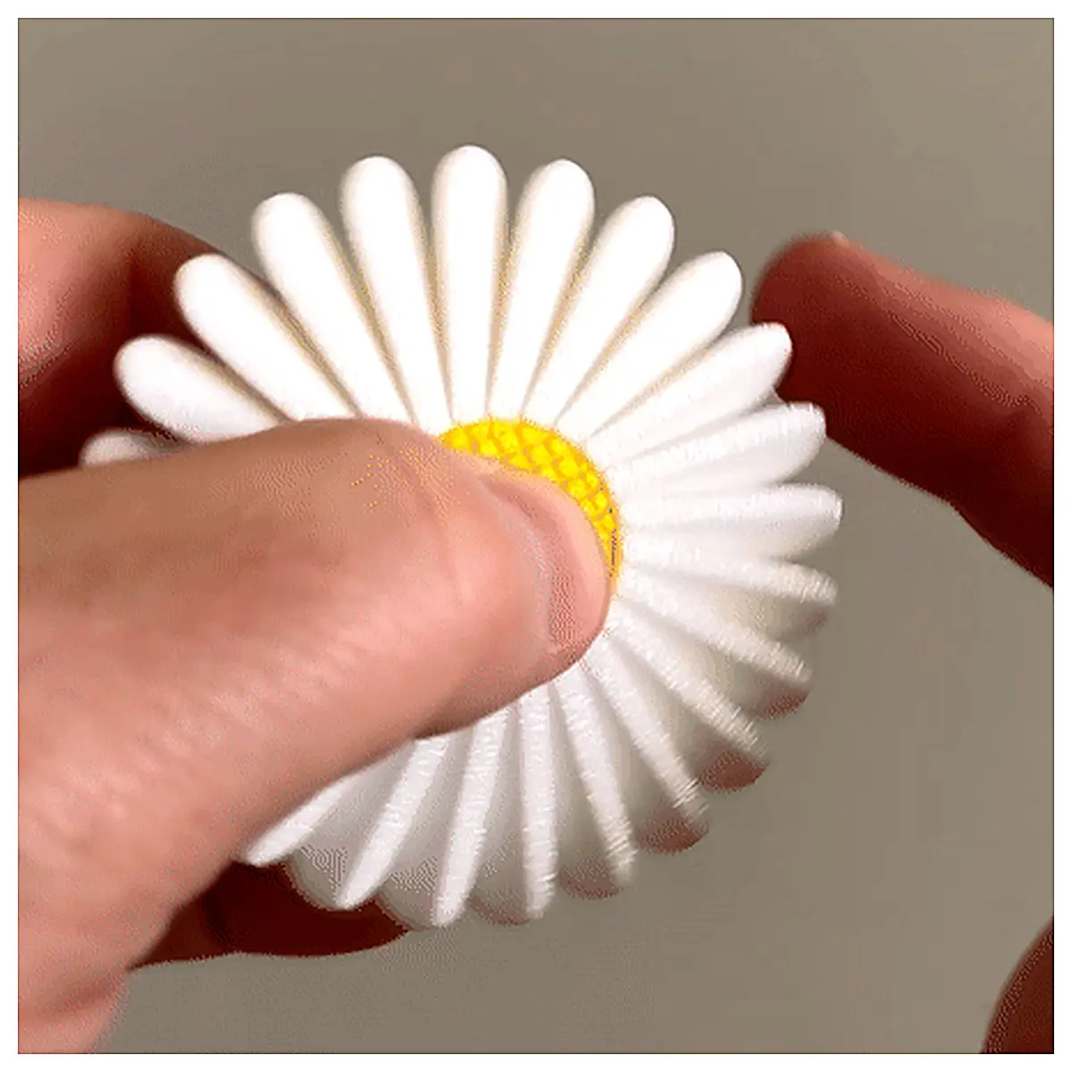 Spring Blossom Fidget Spinners Brain Teaser Rotating Gyro Kids Fun Toys Stress Relief Educational Toys Baby Gift