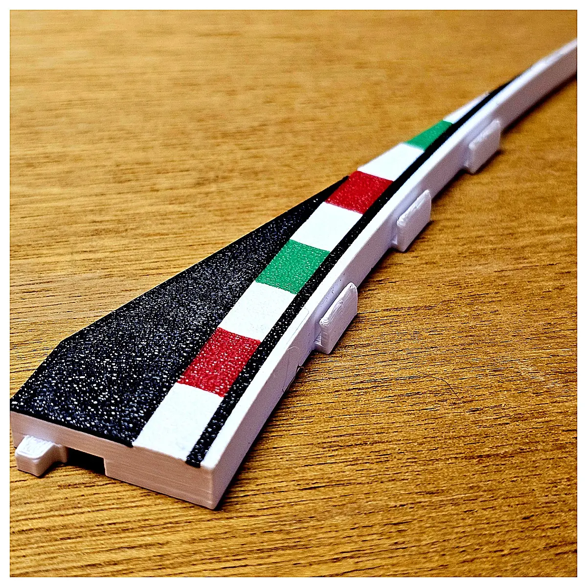 18 Inch Beveled to Straight AFX Track Circle Model Railroad Accessories Simulation Track Layout Toy Train Parts Scenic Accessories