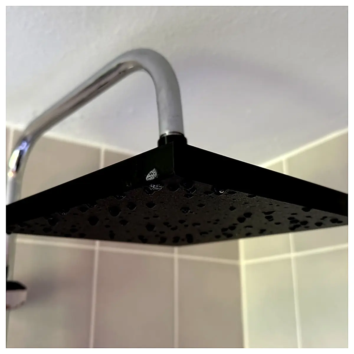 Rain Shower Head Bathtub Faucet Head Shower Sprayer Bathroom Accessories Luxurious Shower Kitchen Water Supply
