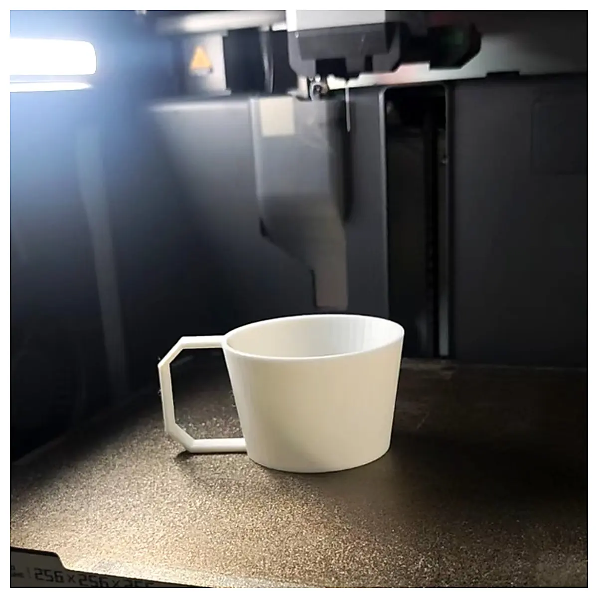 Disposable Paper Cups Saucers Coffee Cup Mats Dessert Plates Cake Stands Pie Stands Baking Platters Kitchenware