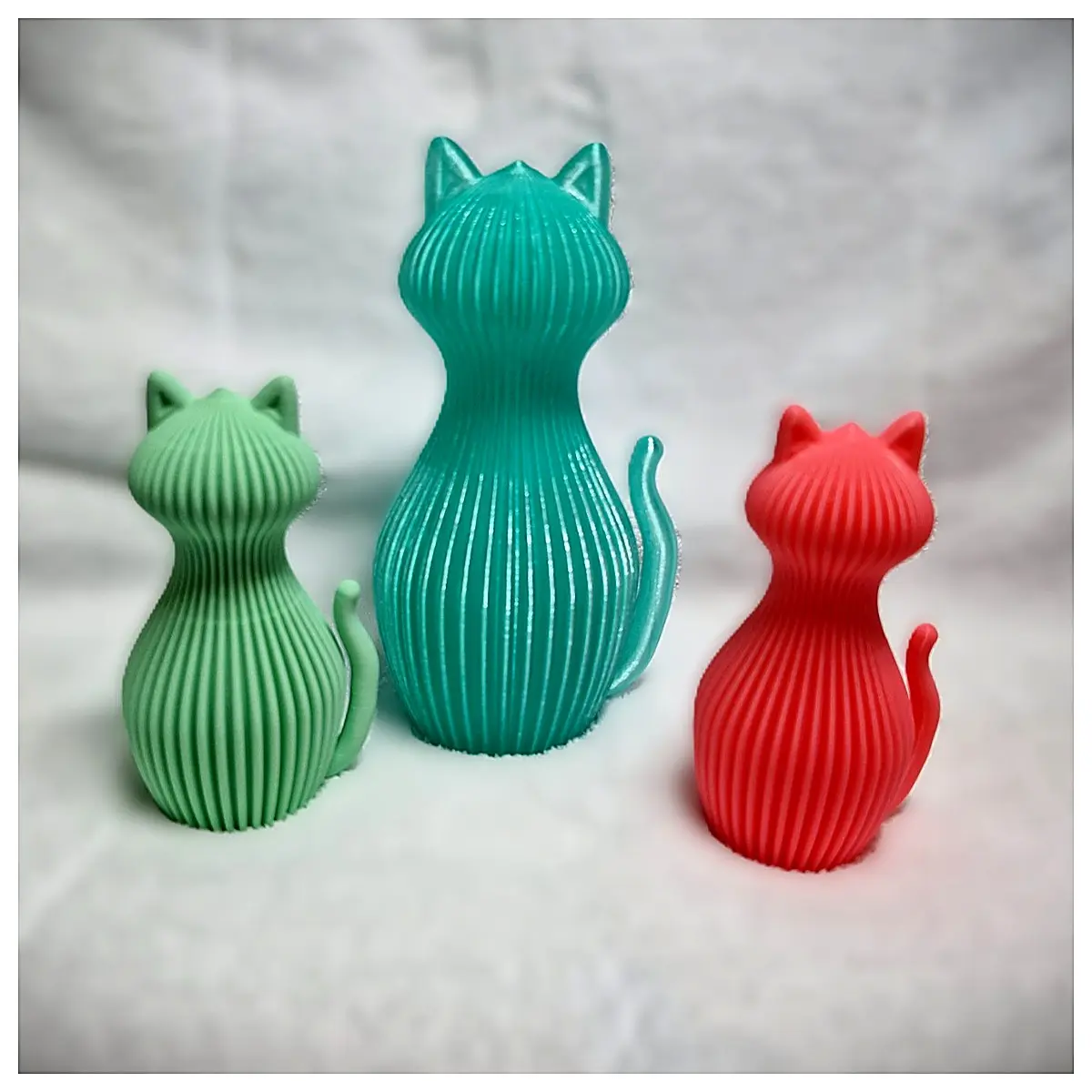 Minimalist Cat Statue Desk Ornament Cute Cat Figurine Creative Friends Girlfriend Best Friend Pet Decoration