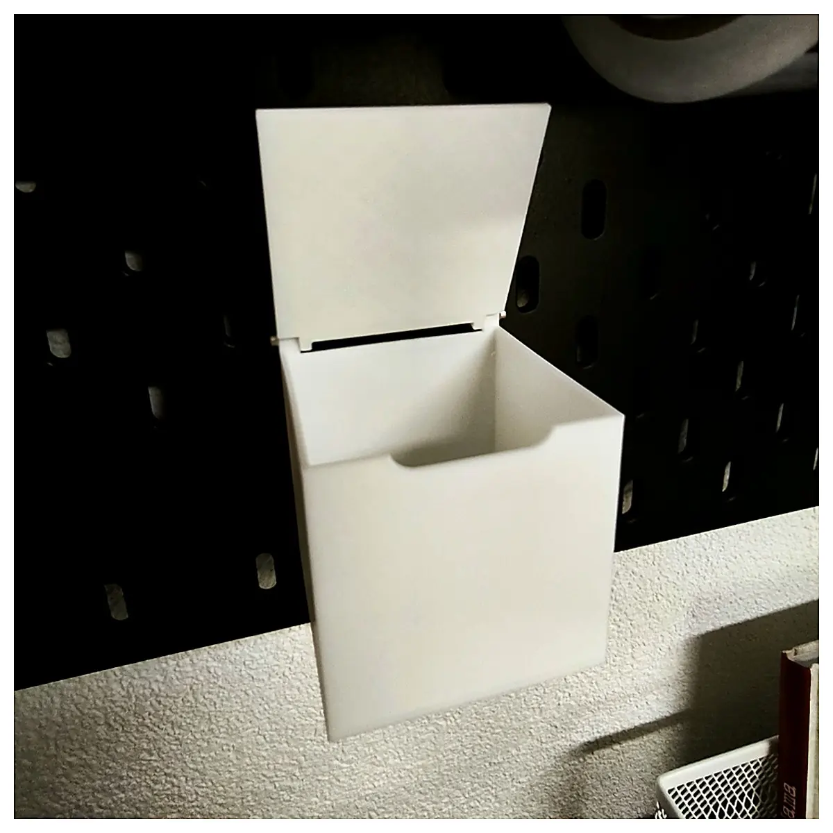 Skadis Box with Lid Sealed Storage Container Toy Organizer Storage Box Home Organization Sealed Case