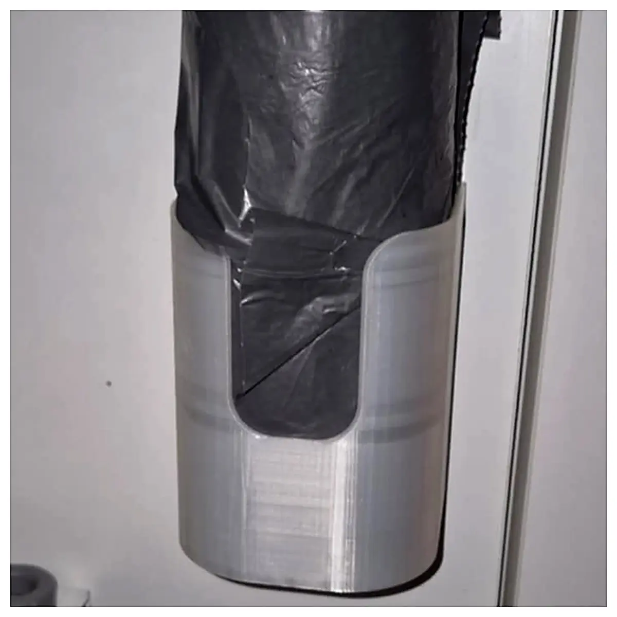 Trash Bag Clips Holder Waste Bin Support Brackets Trash Bag Stabilizers Bag Clips Fixing Device for Various Bins