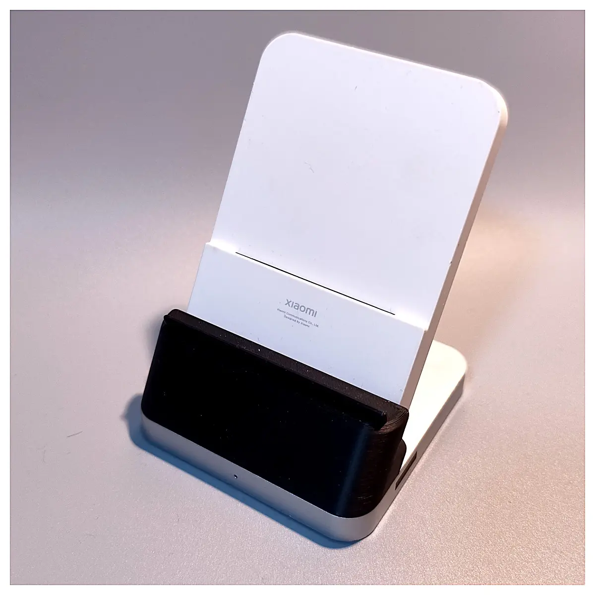 Wireless Charger Elevation Pad Phone Stand Cooling Pad Phone Charger Accessories Phone Repair Parts