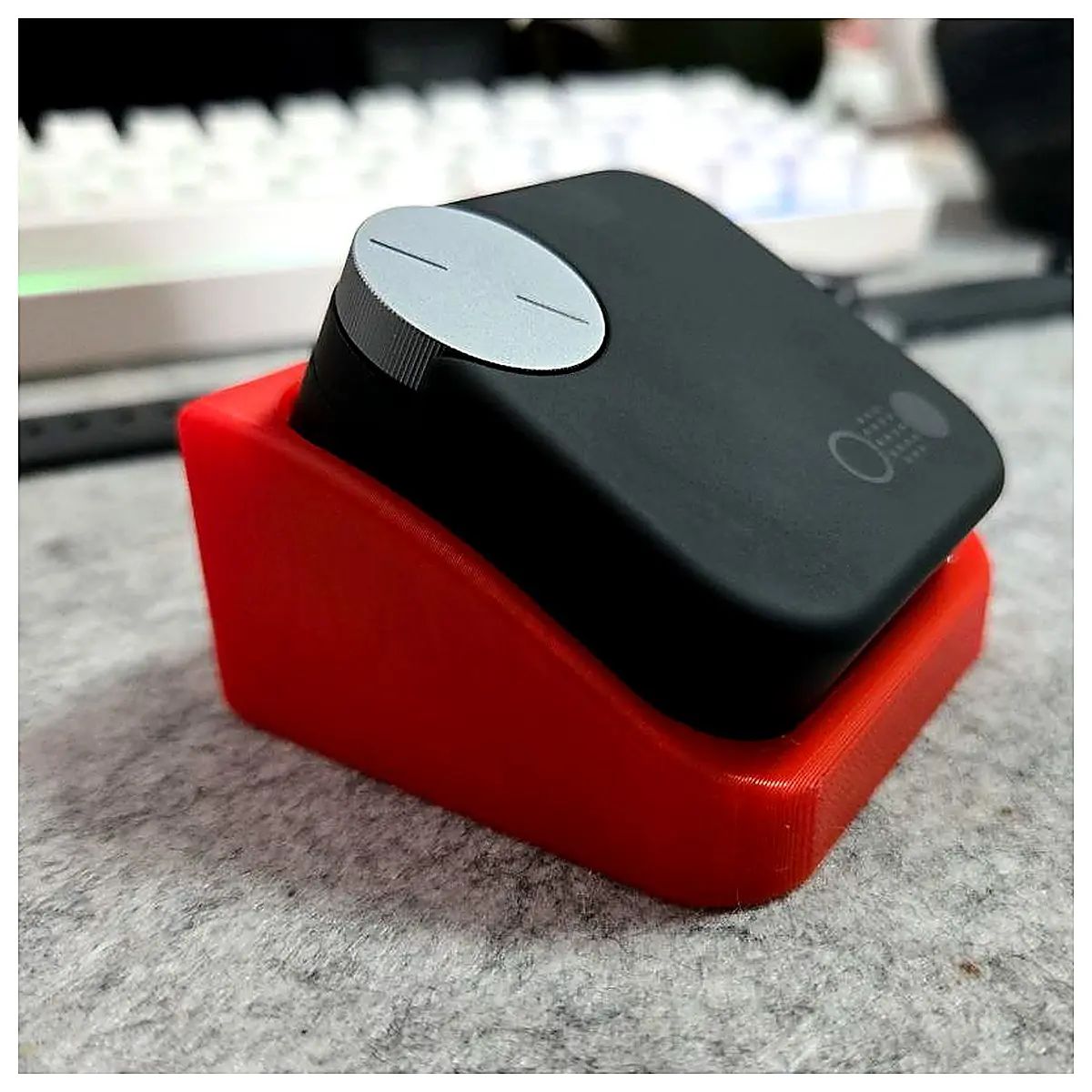 CMF Buds Pro 2 Holder Phone Earbud Stand Mobile Phone Holder Accessories Phone Case Protection Earbud Support
