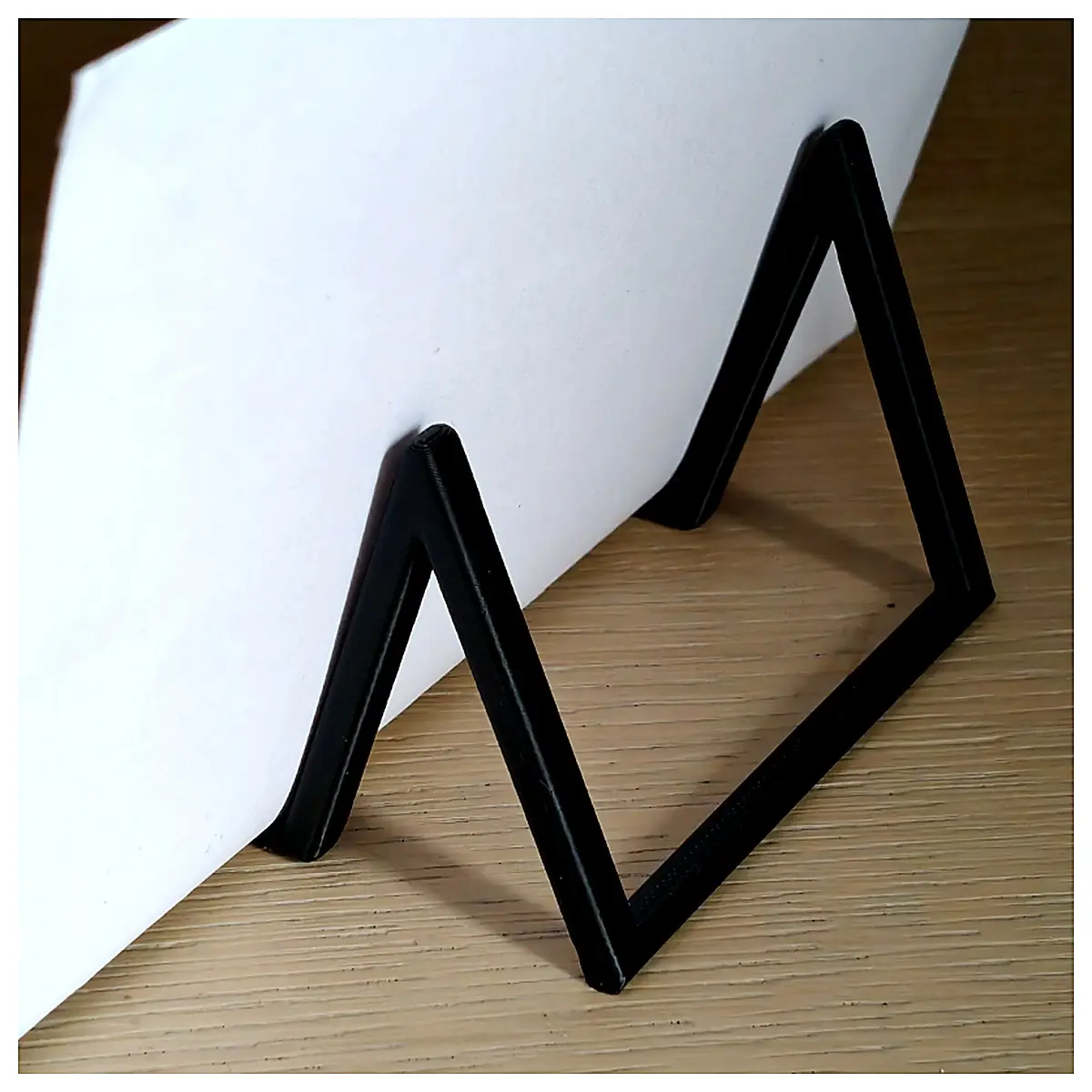 Photo Display Stand Wall Mounted Photo Holder Photo Frame Display Rack Picture Wall Decor Hanging Photo Shelf Photo Showcase
