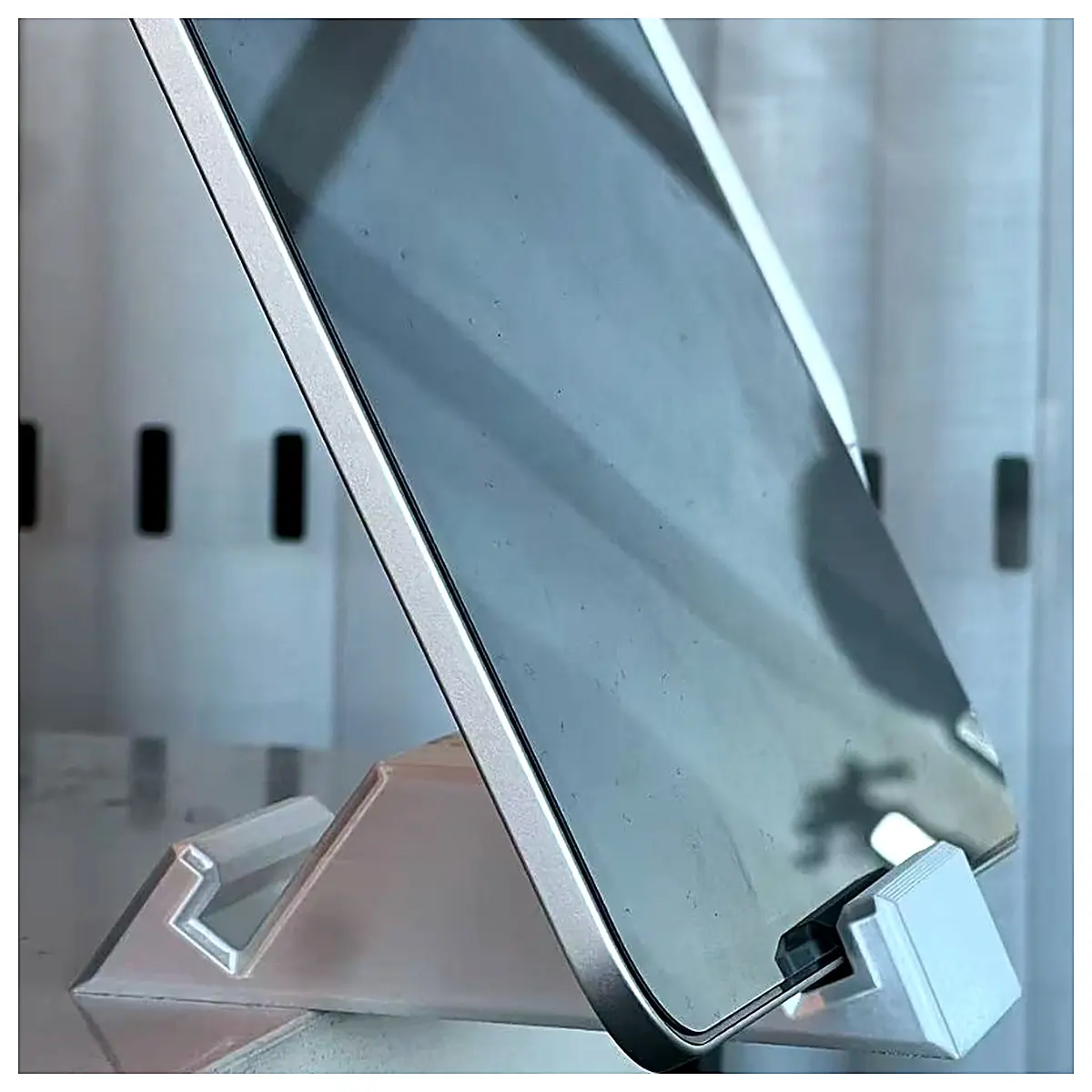 Tablet Stand Mobile Stand Desktop Stand Adjustable Angle Holder Phone Stand TV Stand Desk Accessory Support